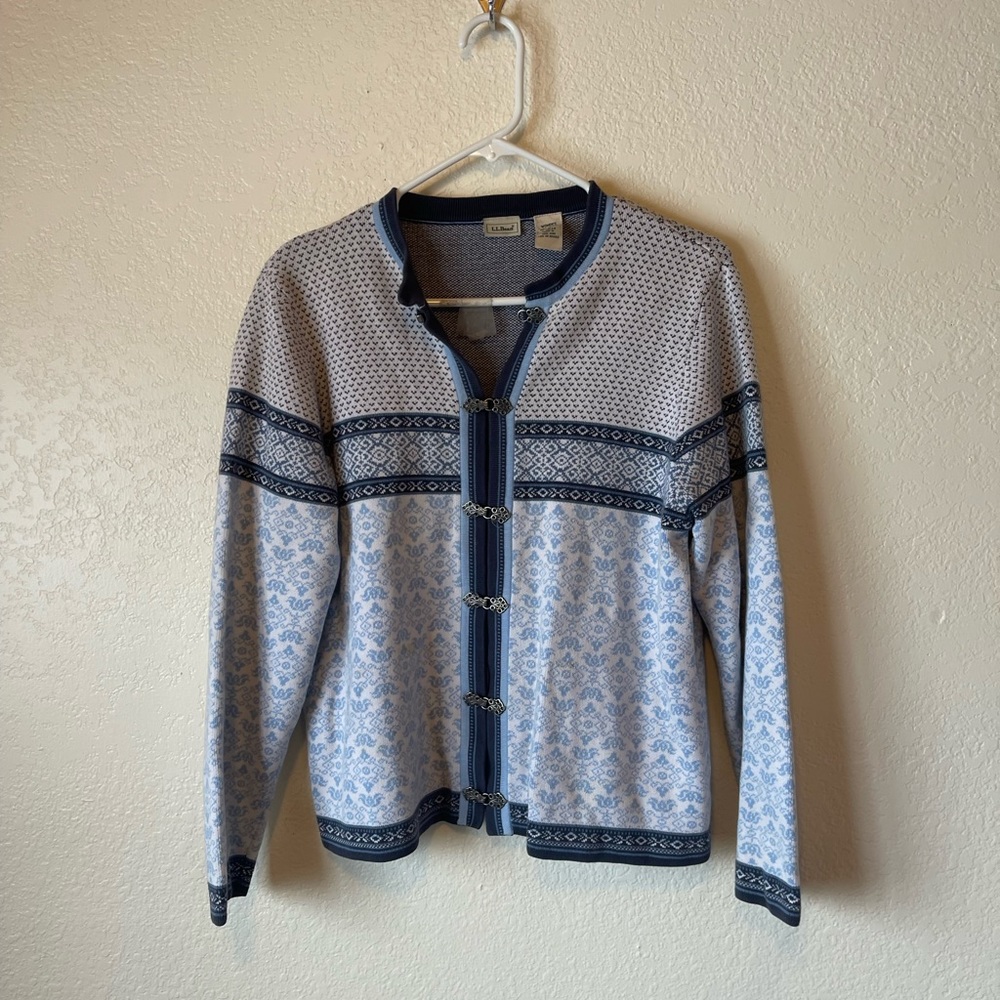 Super cute L.L Bean sweater